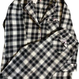 VS Plaid 2PC Pajama Set Medium